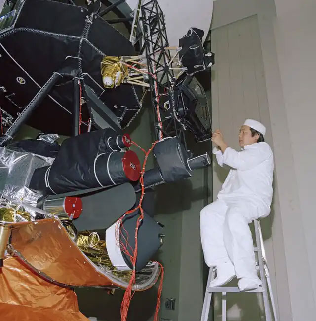 ky-su-lam-viec-voi-tau-voyager