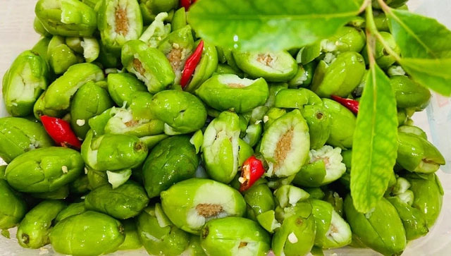qua-ca-na quả cà na còn chứa hàm lượng các axit béo omega-3 dồi dào