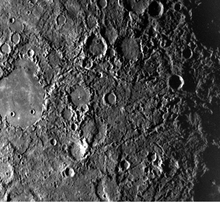 be-mat-sao-thuy "Địa hình kỳ lạ" hình thành tại điểm đối cực của hố va chạm Caloris.
