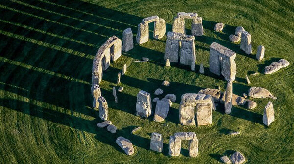 Bí ẩn ngàn năm ở Stonehenge cuối cùng cũng được giải mã: Rõ ràng và chi tiết!