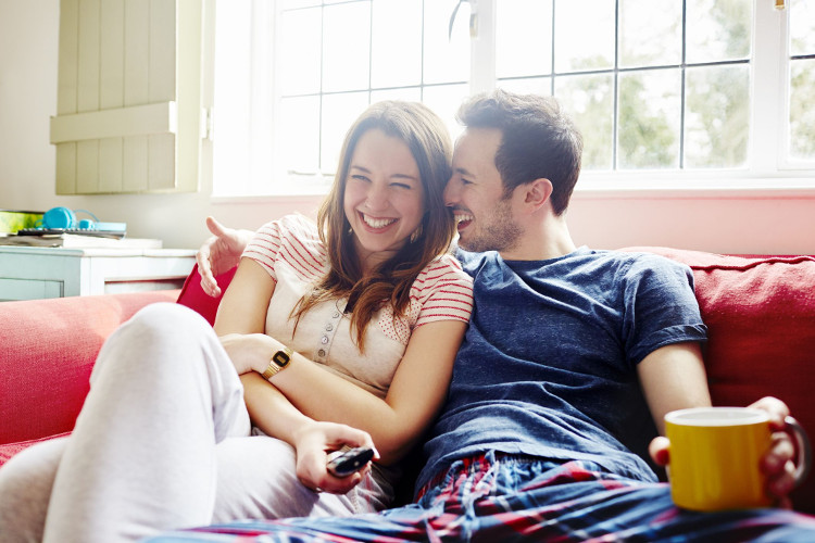 couple Mua lấy thời gian rảnh là cách dùng tiền đổi lấy hạnh phúc.