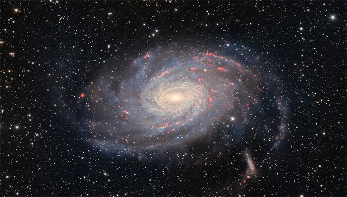 thien-ha-ngc-6744 Thiên hà xoắn ốc NGC 6744 trông như "thế giới song song" với thiên hà chứa Trái đất